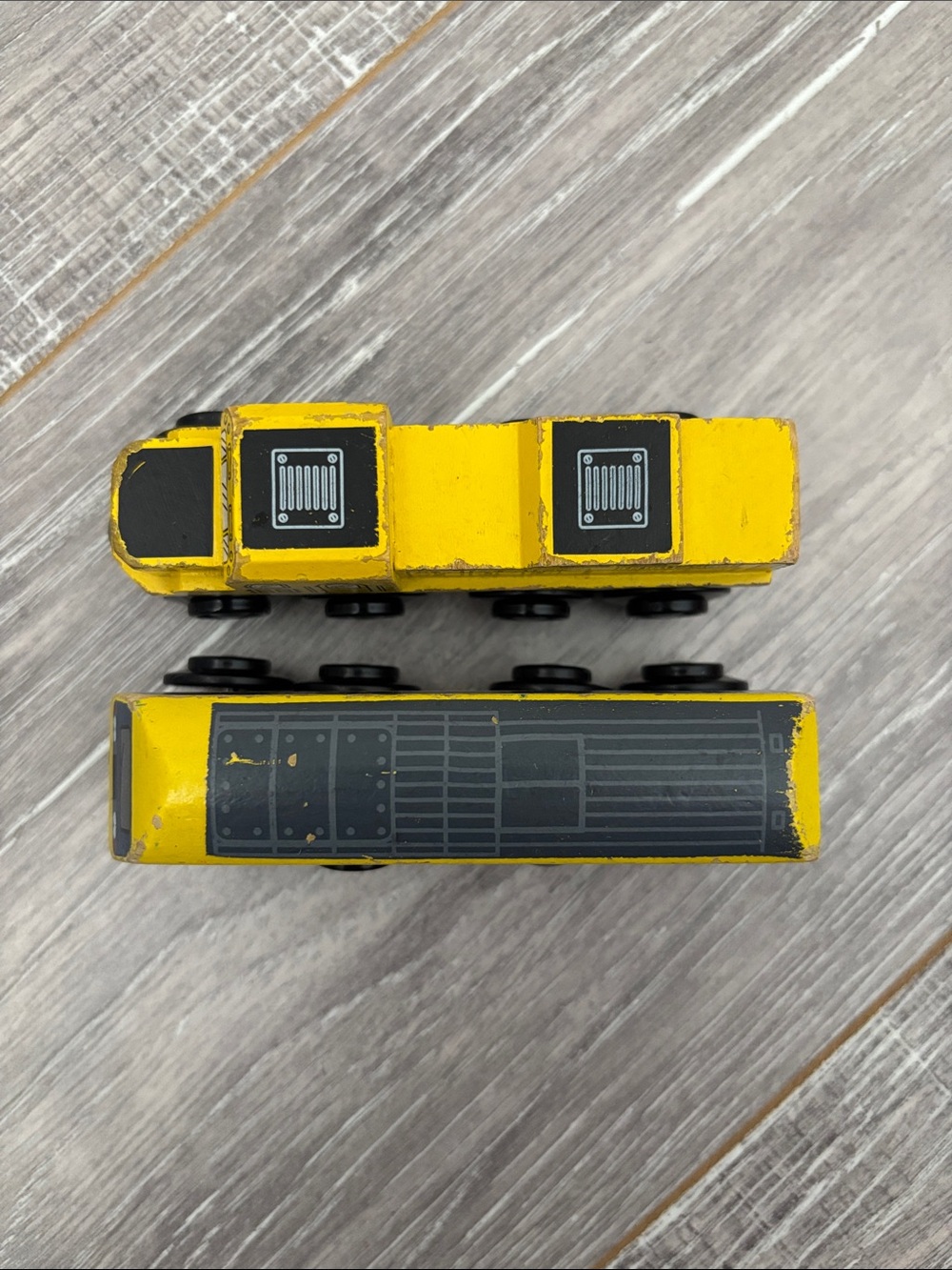 Maxim Wooden Train Set - Yellow - Picture 5 of 8